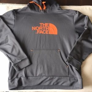 Men’s North Face Sweatshirt (XL that runs small)